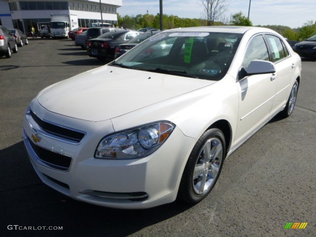 White Diamond Tricoat 2010 Chevrolet Malibu LT Sedan Exterior Photo #80690654