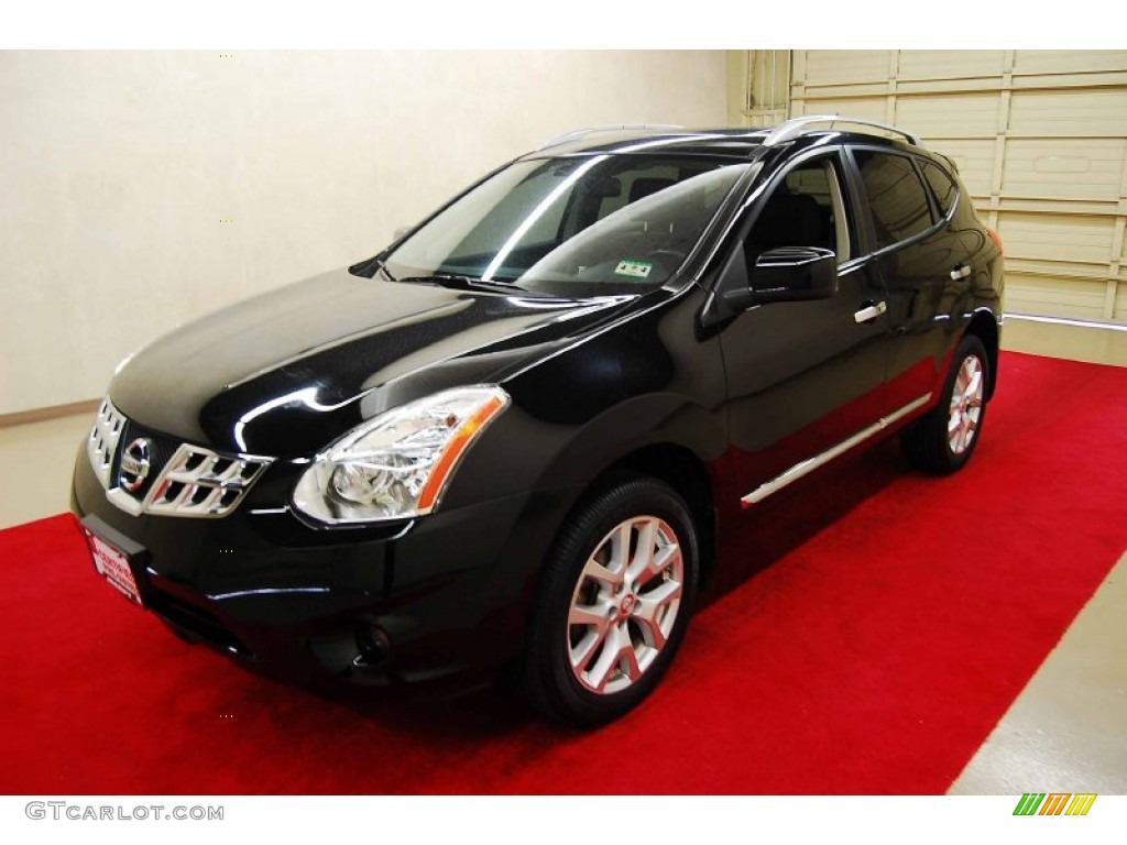 2011 Rogue SL - Wicked Black / Black photo #3