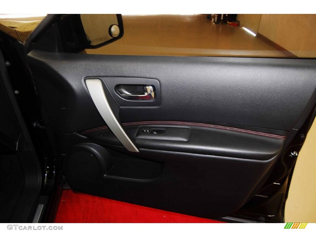 2011 Rogue SL - Wicked Black / Black photo #19