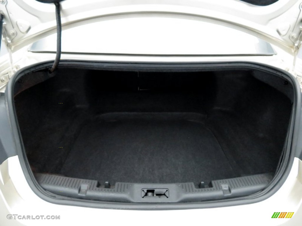 2010 Ford Taurus Limited Trunk Photos