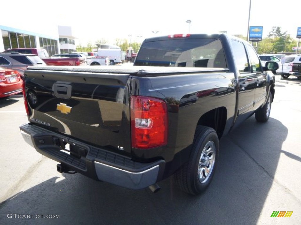 2009 Silverado 1500 LS Crew Cab - Black / Dark Titanium photo #3