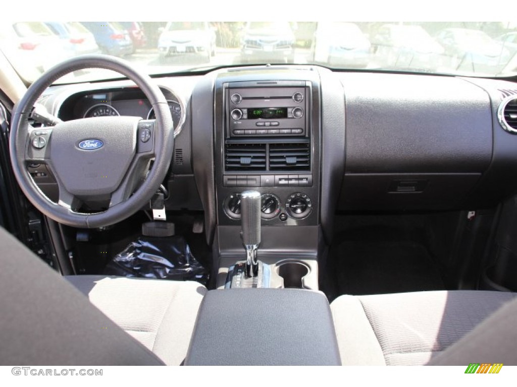 2010 Ford Explorer XLT 4x4 Black Dashboard Photo #80694902