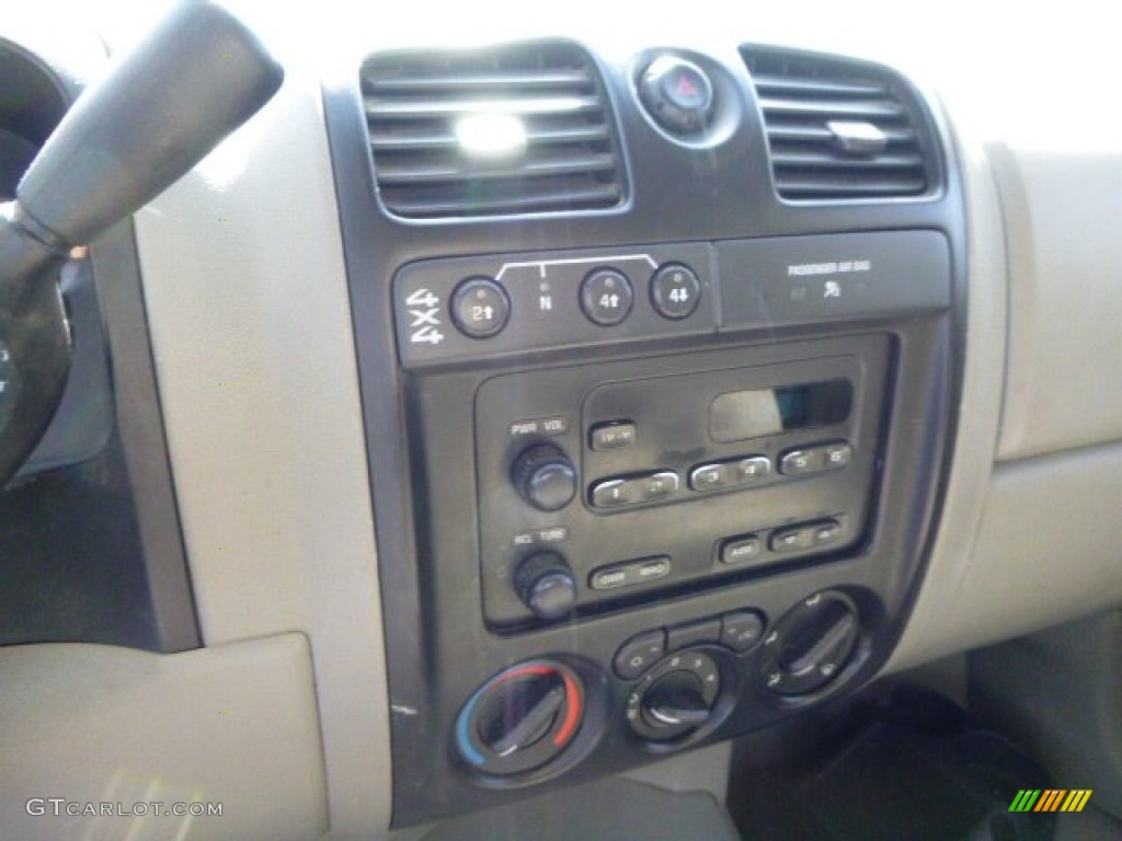 2006 Colorado Regular Cab 4x4 - Silver Birch Metallic / Medium Pewter photo #13