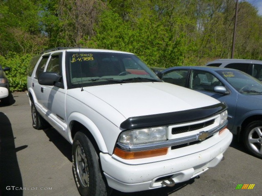 2003 Blazer LS 4x4 - Summit White / Medium Gray photo #1