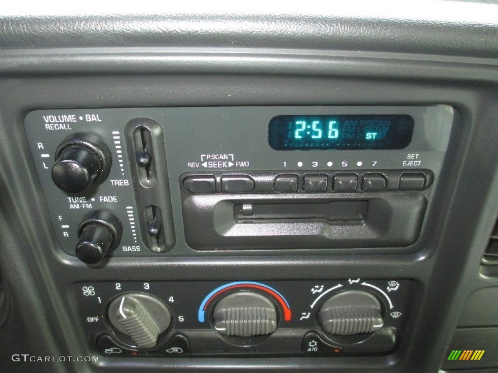 1999 Chevrolet Silverado 1500 LS Regular Cab 4x4 Controls Photo #80697743