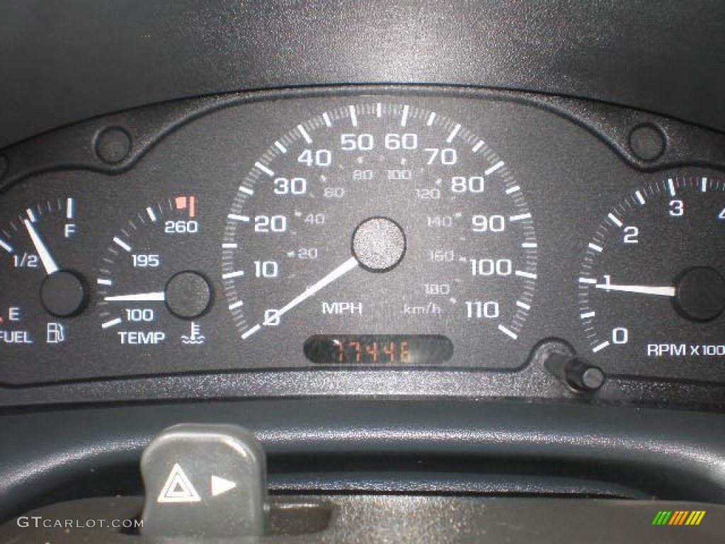 2005 Chevrolet Cavalier LS Coupe Gauges Photo #80697894