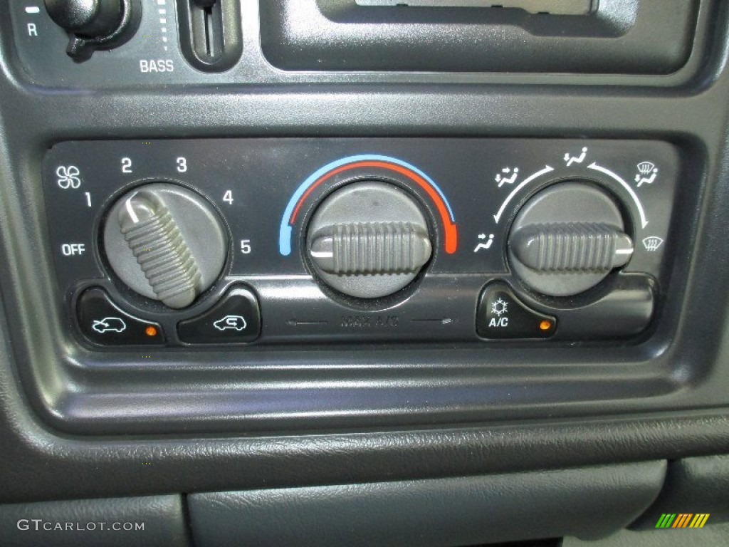 1999 Chevrolet Silverado 1500 LS Regular Cab 4x4 Controls Photo #80698084