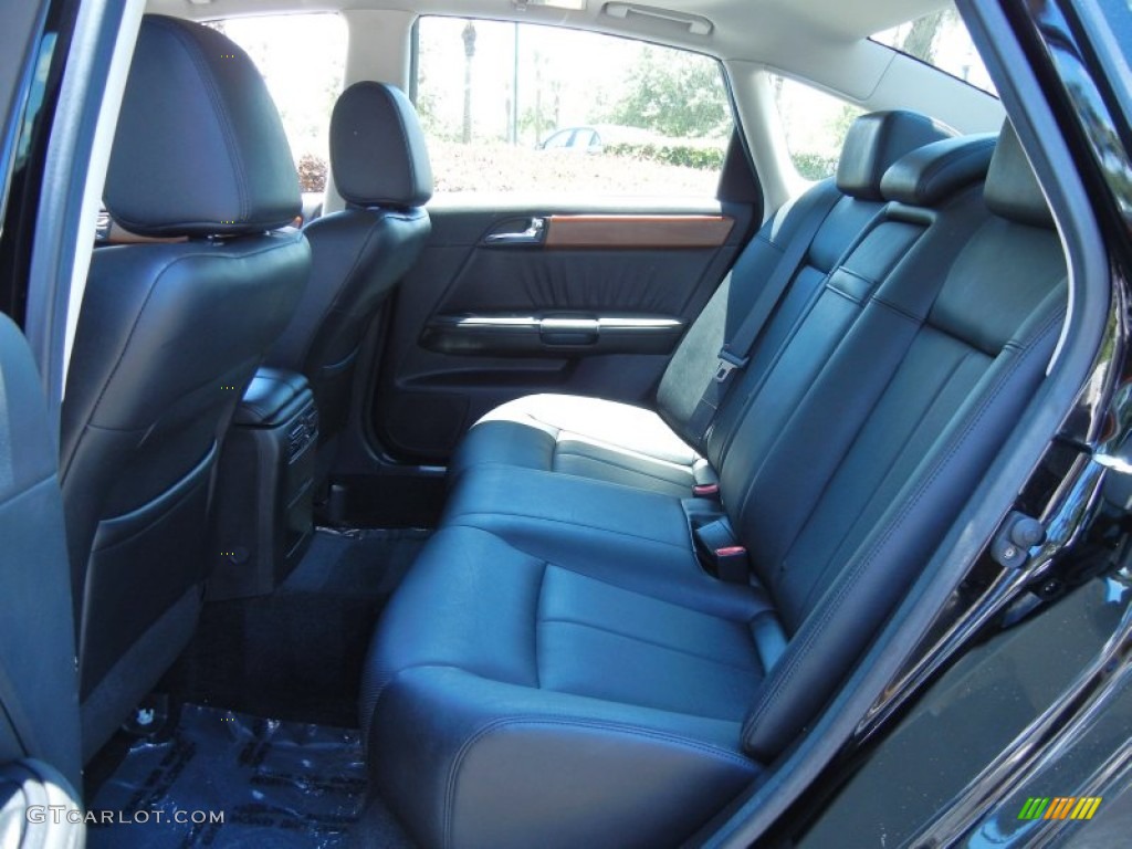 2007 Infiniti M 35 Sedan Rear Seat Photo #80699363