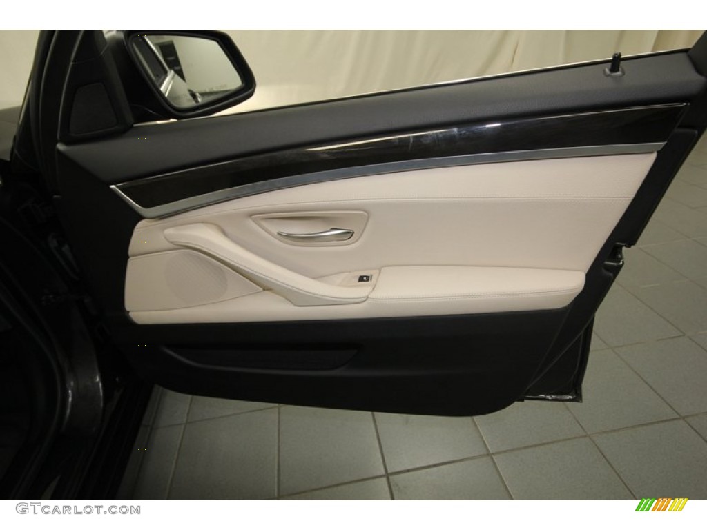 2011 BMW 5 Series 535i Sedan Venetian Beige Door Panel Photo #80699945