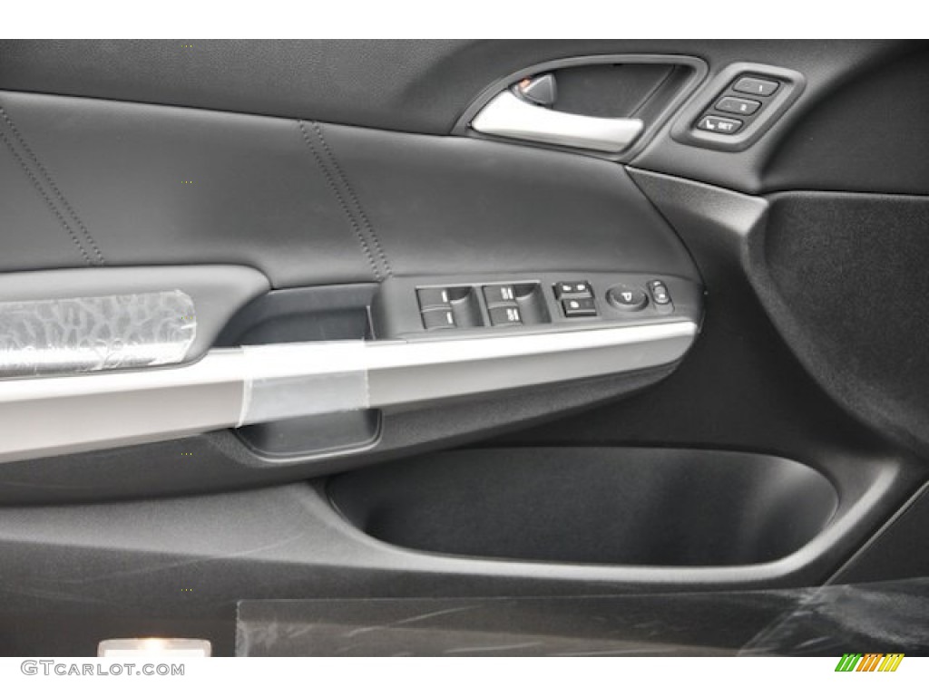 2013 Honda Crosstour EX-L V-6 Controls Photos