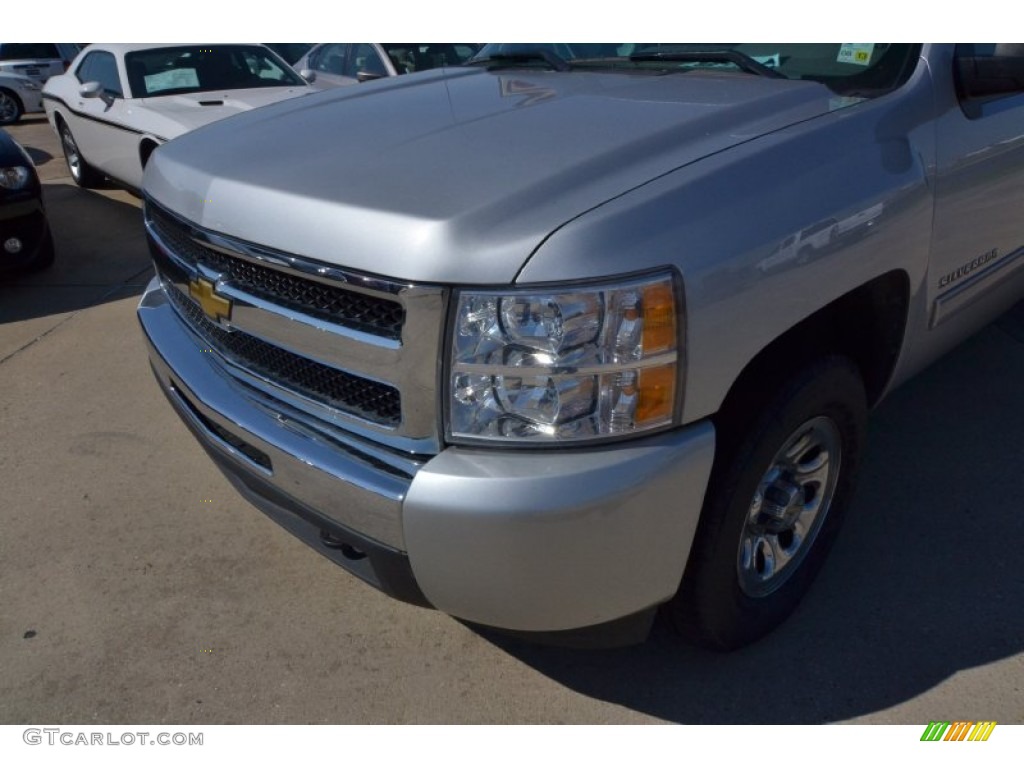 2011 Silverado 1500 LS Crew Cab 4x4 - Sheer Silver Metallic / Dark Titanium photo #11