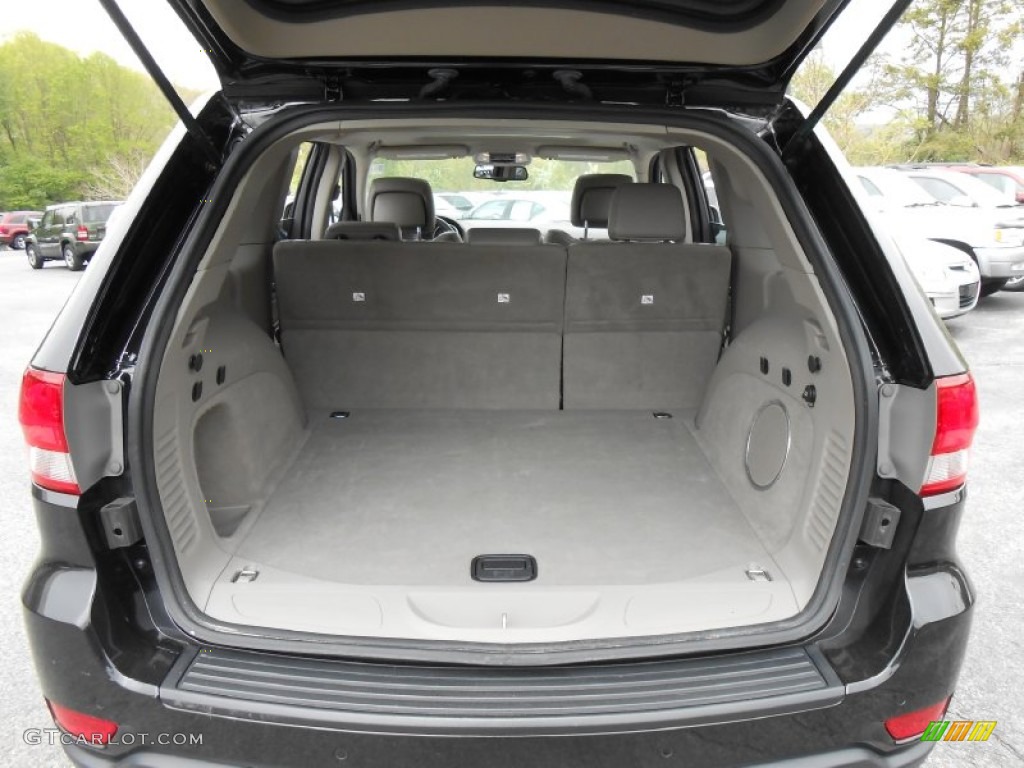 2011 Jeep Grand Cherokee Laredo X Package 4x4 Trunk Photo #80701982