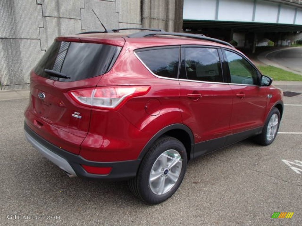 2013 Escape SE 1.6L EcoBoost 4WD - Ruby Red Metallic / Charcoal Black photo #8