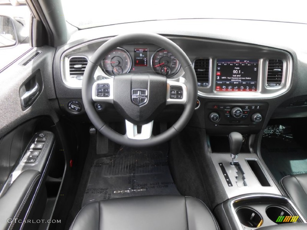 2013 Dodge Charger R/T Road & Track Black Dashboard Photo #80703332