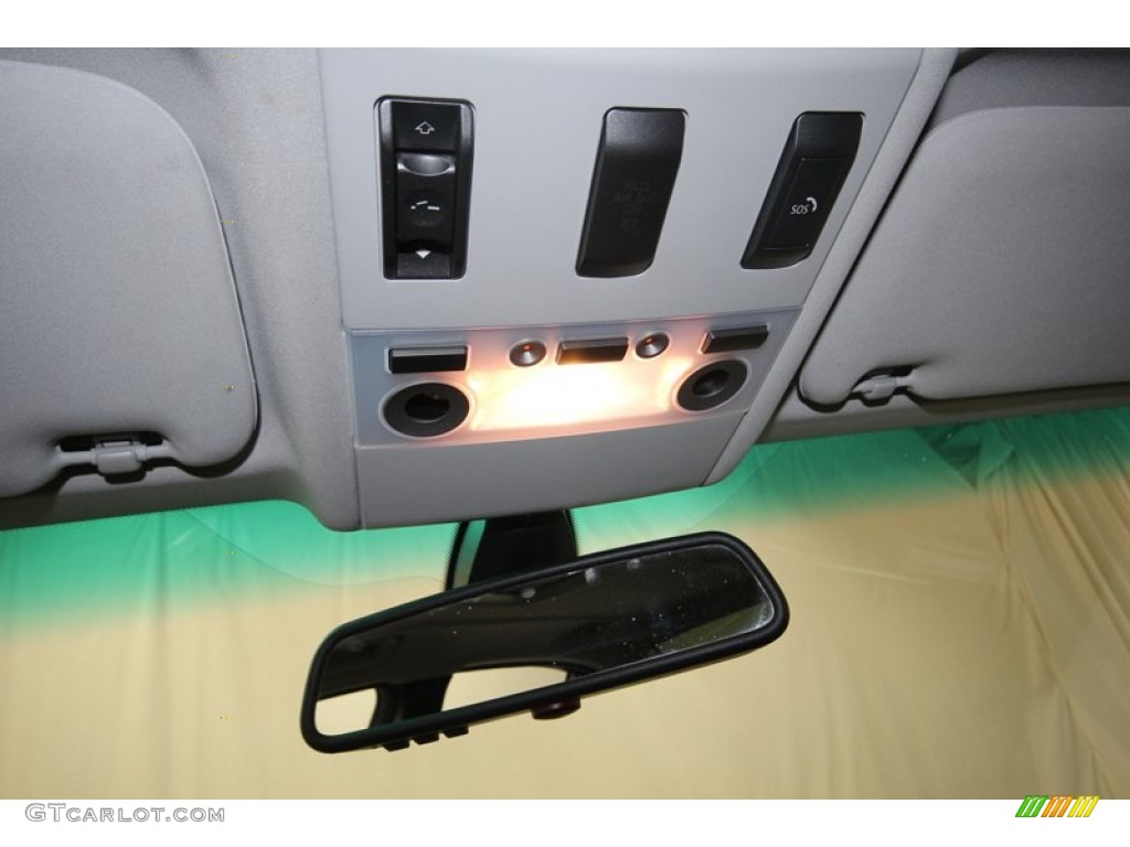 2008 BMW 7 Series 750Li Sedan Controls Photo #80703611