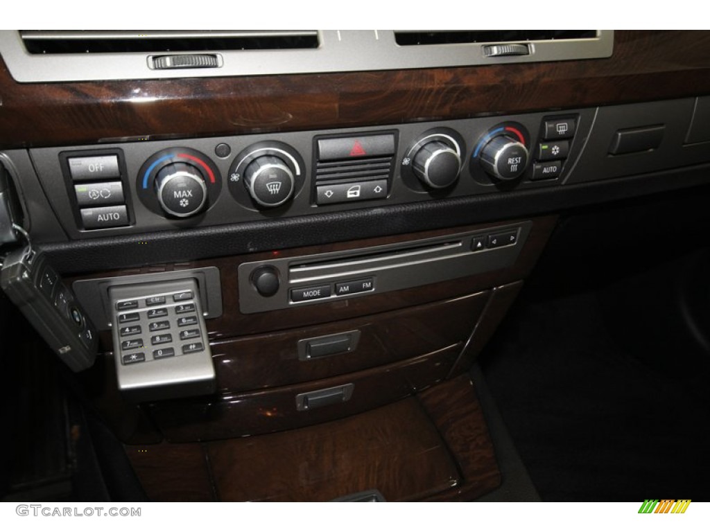2008 BMW 7 Series 750Li Sedan Controls Photo #80703674
