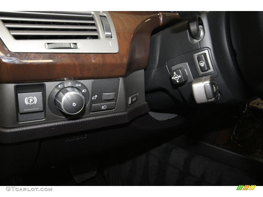 2008 BMW 7 Series 750Li Sedan Controls Photo #80703854