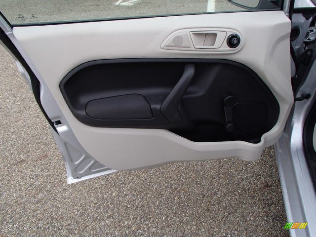 2013 Fiesta S Sedan - Ingot Silver / Charcoal Black/Light Stone photo #12