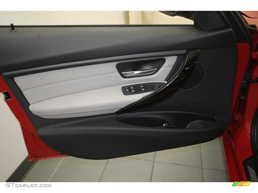 2012 BMW 3 Series 328i Sedan Everest Grey/Black Highlight Door Panel Photo #80707339