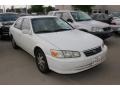 2000 Super White Toyota Camry LE  photo #30