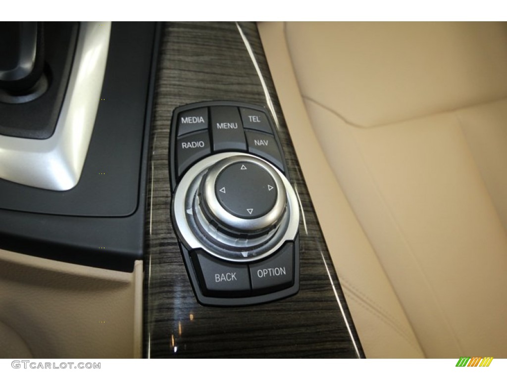 2012 BMW 3 Series 328i Sedan Controls Photo #80712285