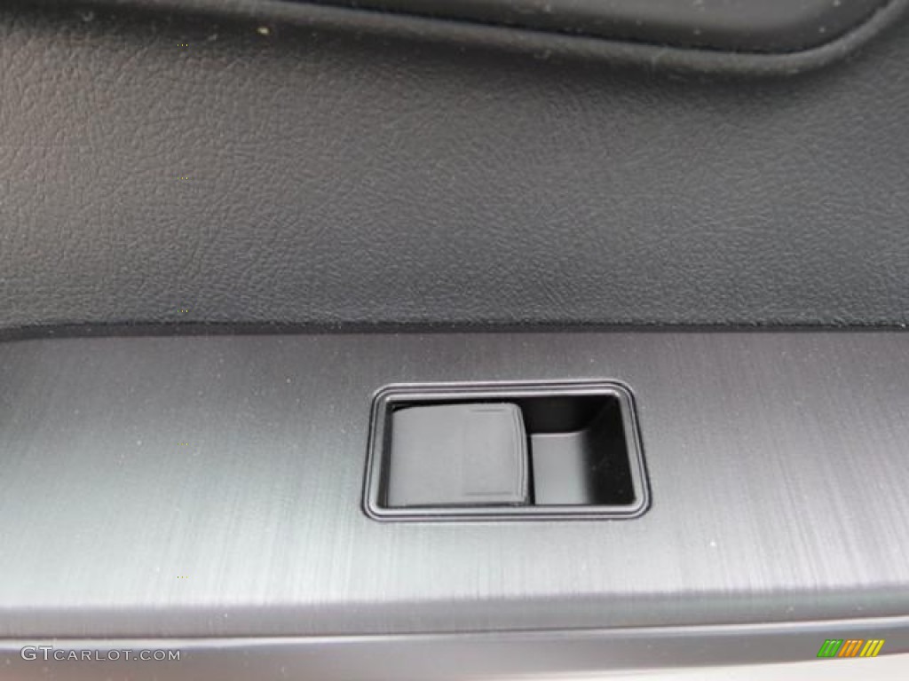 2013 Camry LE - Super White / Ash photo #7