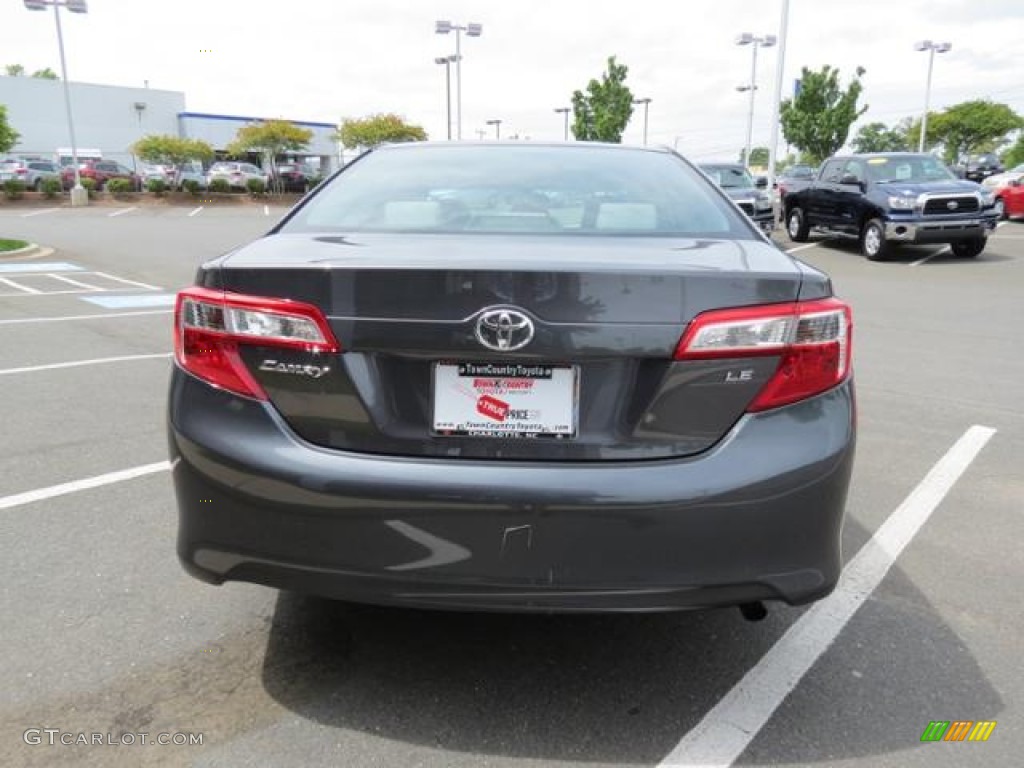 2013 Camry LE - Magnetic Gray Metallic / Ash photo #18