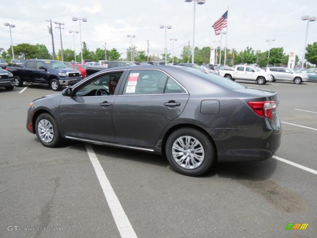 2013 Camry LE - Magnetic Gray Metallic / Ash photo #19