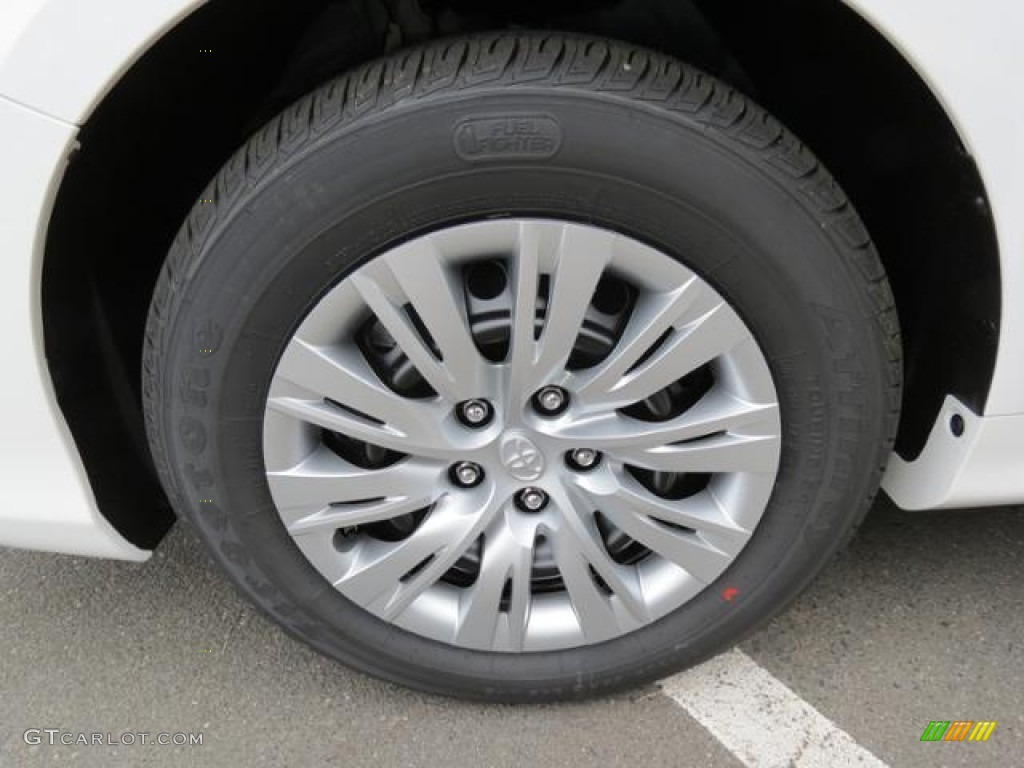 2013 Camry LE - Super White / Ivory photo #4