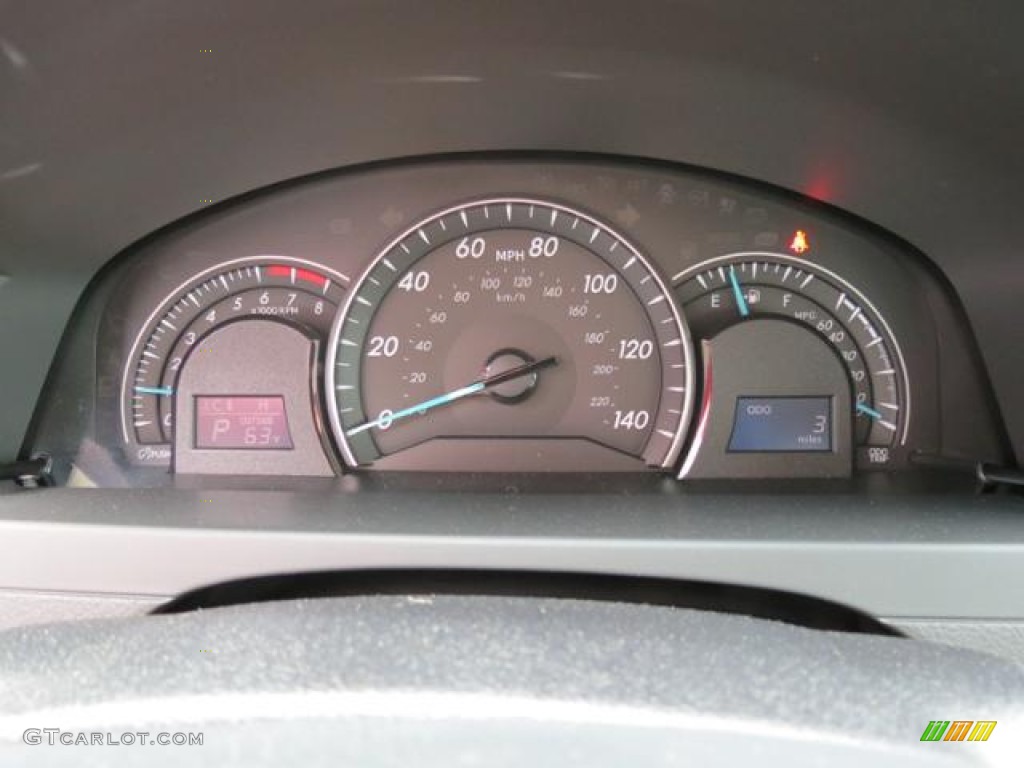 2013 Toyota Camry LE Gauges Photo #80716829