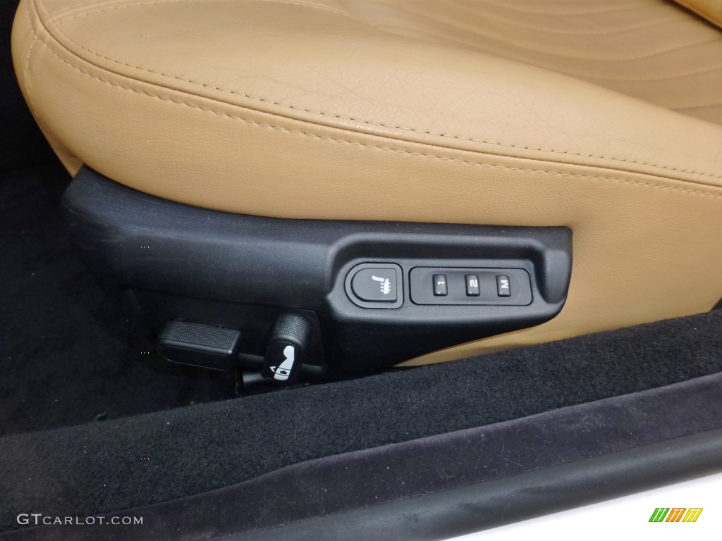 2004 Maserati Coupe Cambiocorsa Controls Photo #80718892