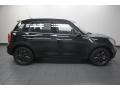Absolute Black - Cooper S Countryman Photo No. 2