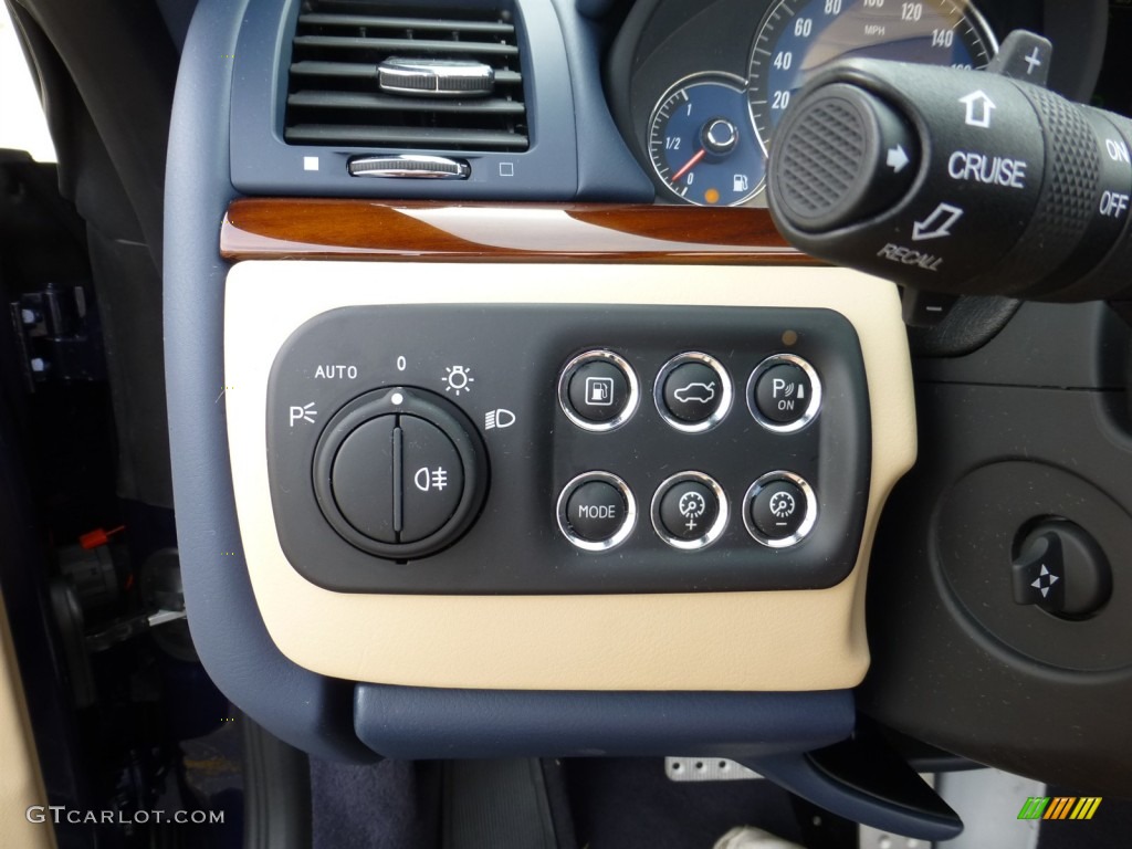 2013 Maserati GranTurismo Convertible GranCabrio Sport Controls Photo #80719754