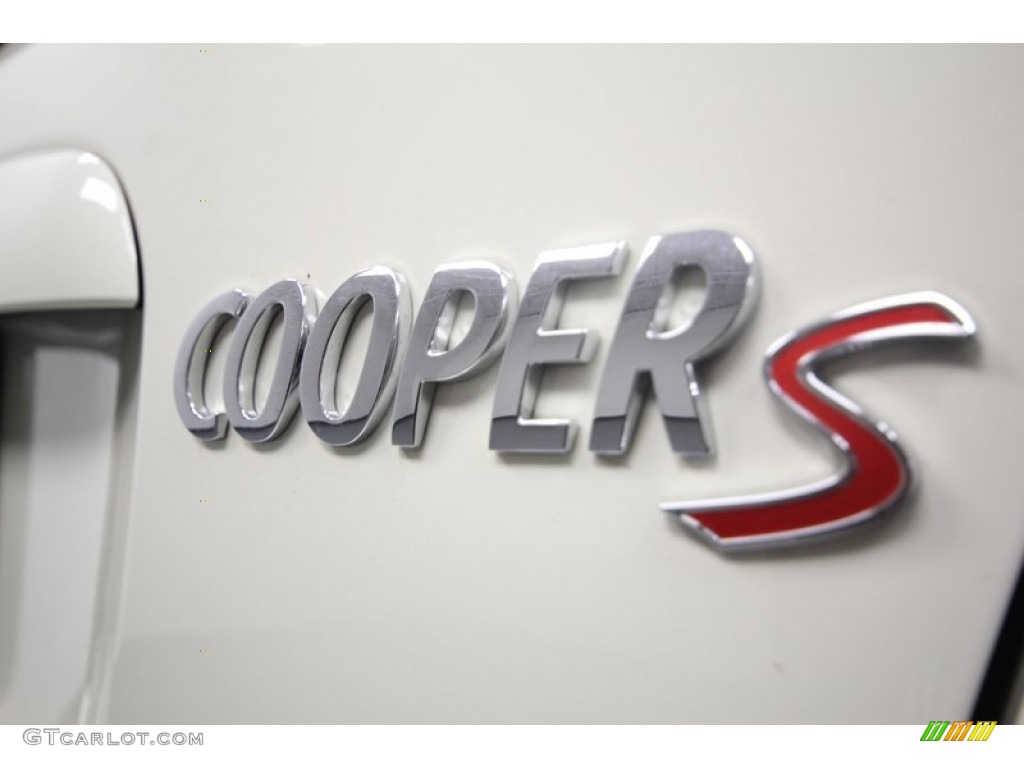 2013 Cooper S Coupe - Pepper White / Carbon Black photo #25