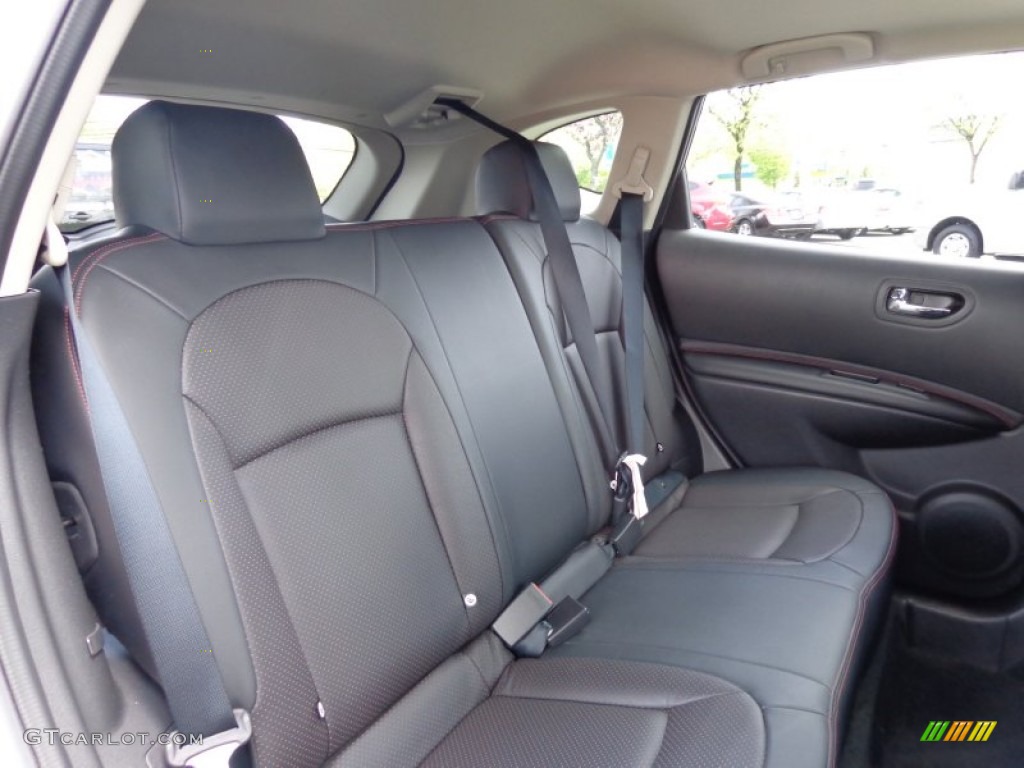 2011 Rogue SL AWD - Gotham Gray Metallic / Black photo #10