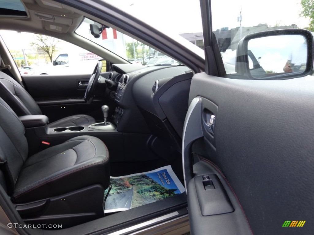 2011 Rogue SL AWD - Gotham Gray Metallic / Black photo #11