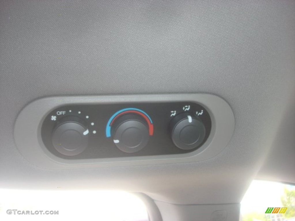 2010 Odyssey LX - Ocean Mist Metallic / Gray photo #16