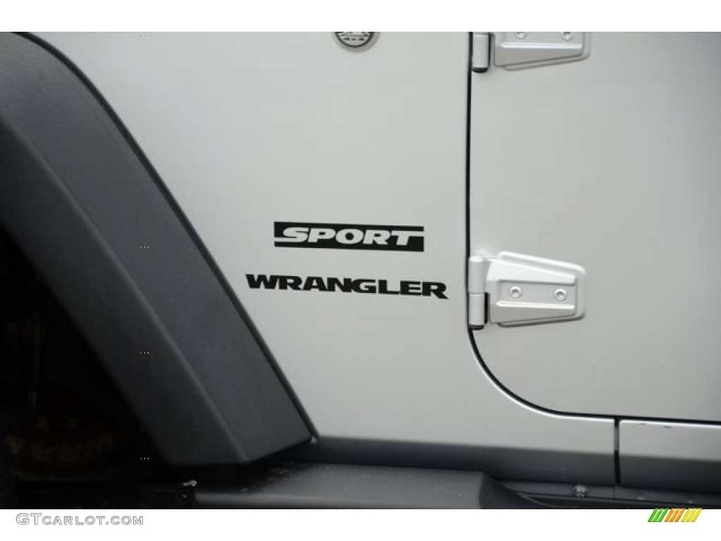2011 Wrangler Sport S 4x4 - Bright Silver Metallic / Black photo #9