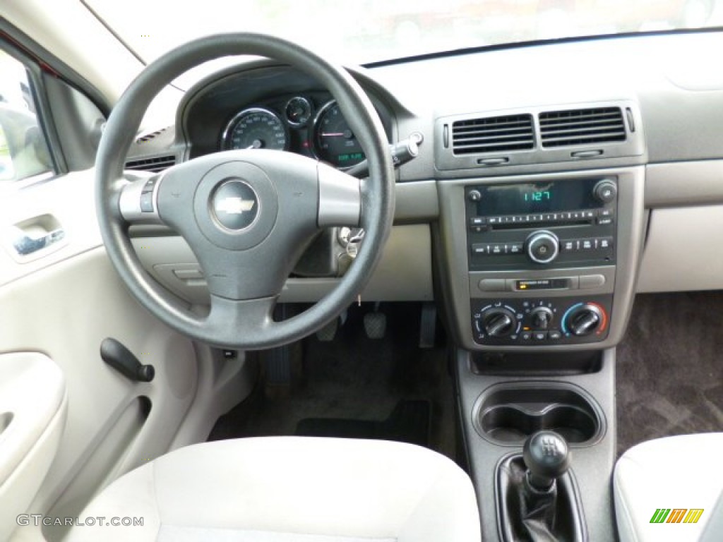 2007 Chevrolet Cobalt LS Coupe Gray Dashboard Photo #80731131