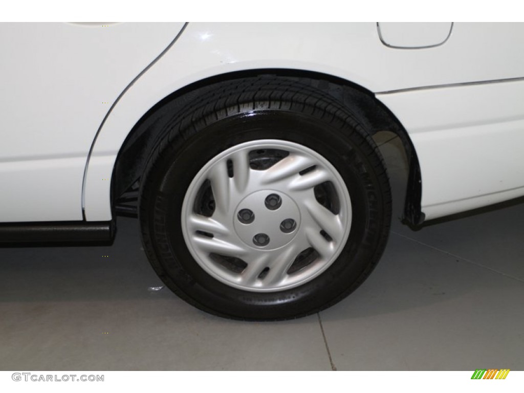2002 S Series SL Sedan - White / Gray photo #5