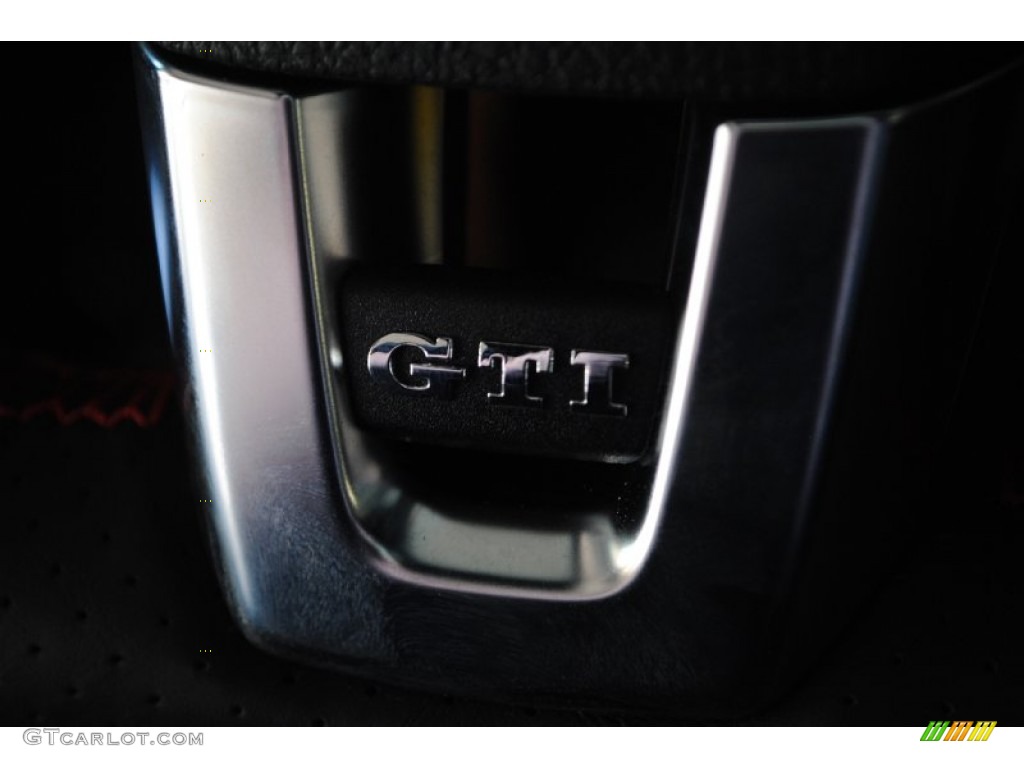 2013 GTI 4 Door - Deep Black Pearl Metallic / Interlagos Plaid Cloth photo #21