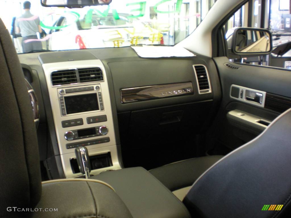 2008 MKX Limited Edition - Vapor Silver Metallic / Charcoal Black/Medium Light Stone photo #16