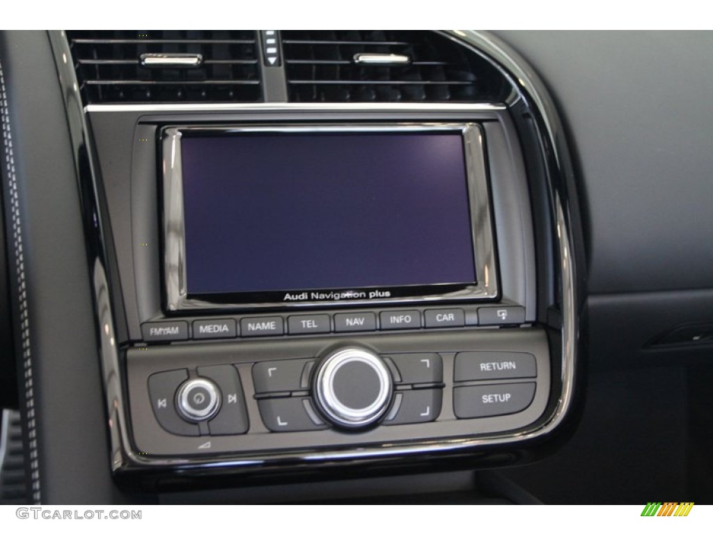 2014 Audi R8 Spyder V10 Controls Photo #80735172