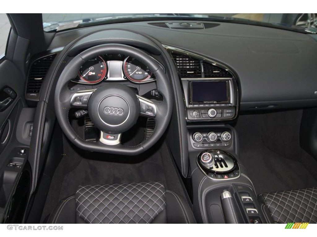 2014 Audi R8 Spyder V10 Black Dashboard Photo #80735307