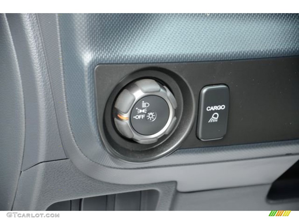 2009 Honda Ridgeline RTS Controls Photo #80736792