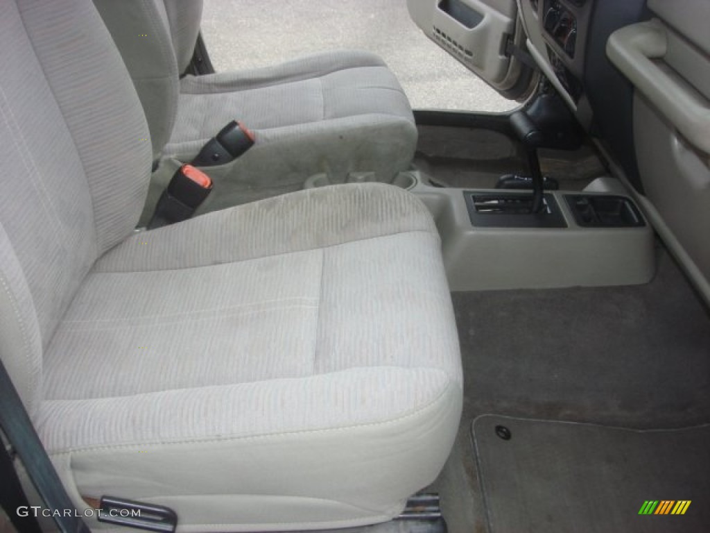 2004 Wrangler SE 4x4 - Light Khaki Metallic / Khaki photo #13