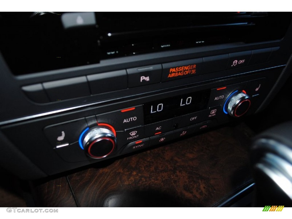 2013 Audi S6 4.0 TFSI quattro Sedan Controls Photo #80740065