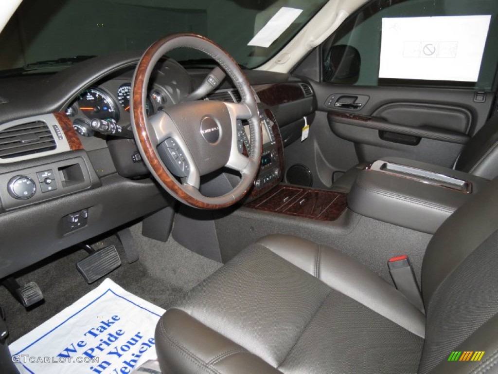 2013 Yukon Denali AWD - Onyx Black / Ebony photo #3