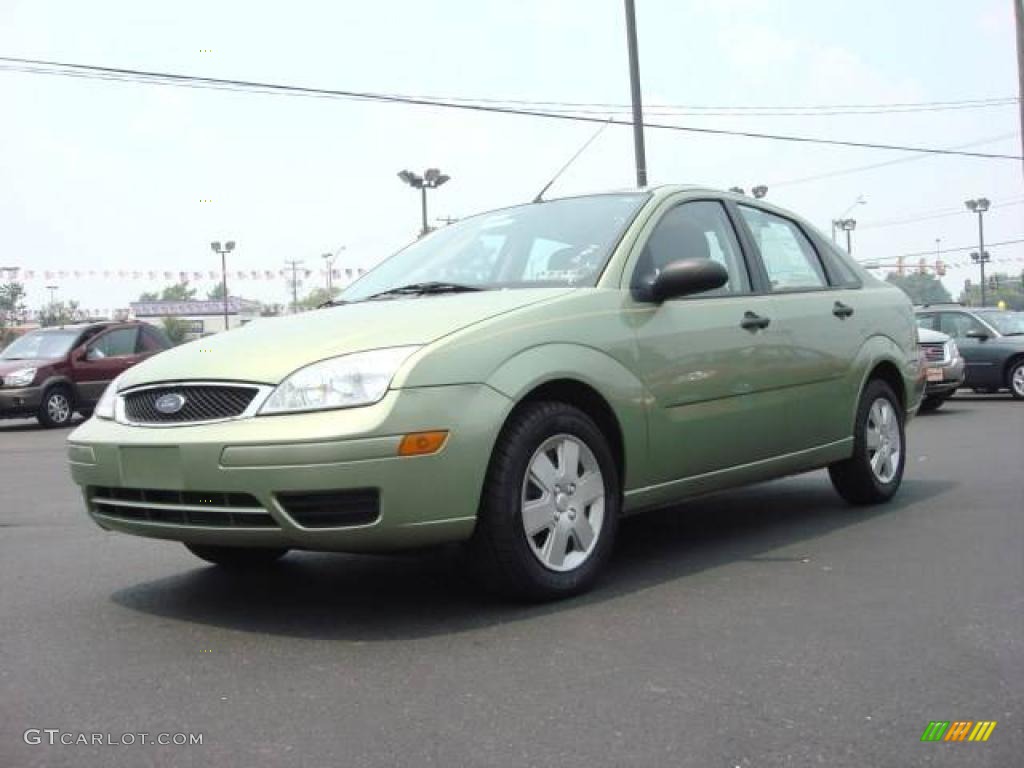 Kiwi Green Metallic Ford Focus