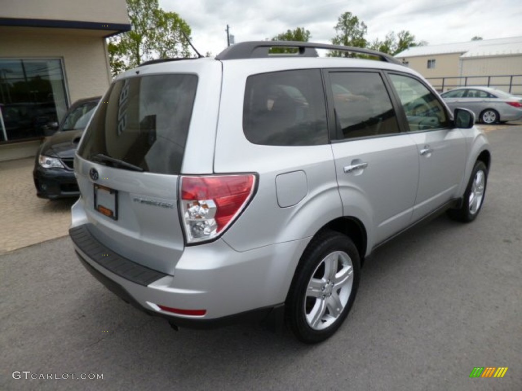 2009 Forester 2.5 X Limited - Spark Silver Metallic / Black photo #10